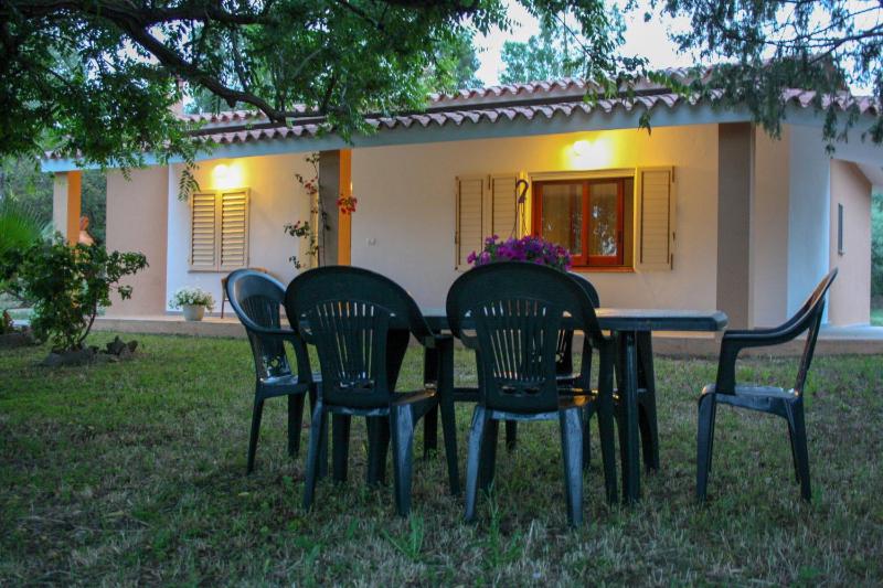 Domo de Folas a Budoni - Accogliente B&B con colazione