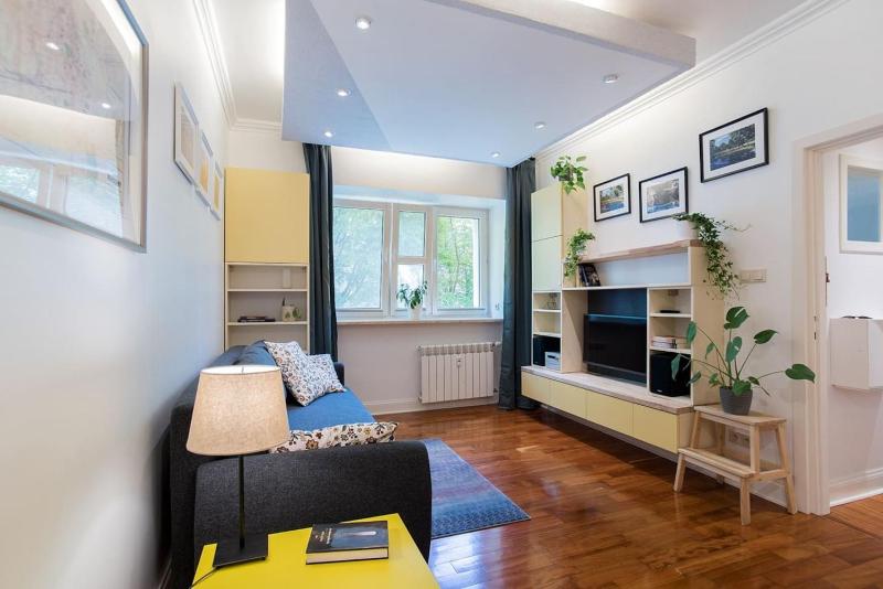 Apartment in perfect location - Metro Ratusz Arsenal — отель с удобным расположением в Варшаве