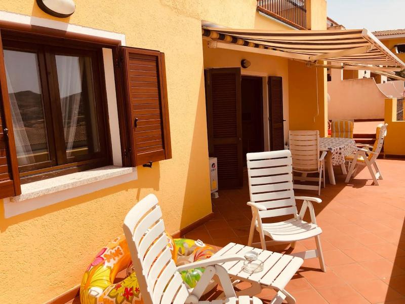 La Tartaruga a Lu Bagno - Confortevole Appartamento sul Mare