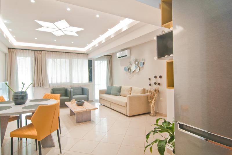 Home pleasure project — отель в Афины, Греция