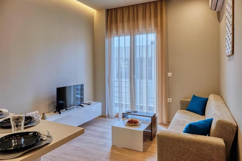 Keramikos Comfortable apartment #1 — отель с удобствами в Афины