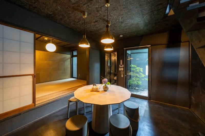 Sumihotaru Honoka Machiya House — комфортный отель в Киото