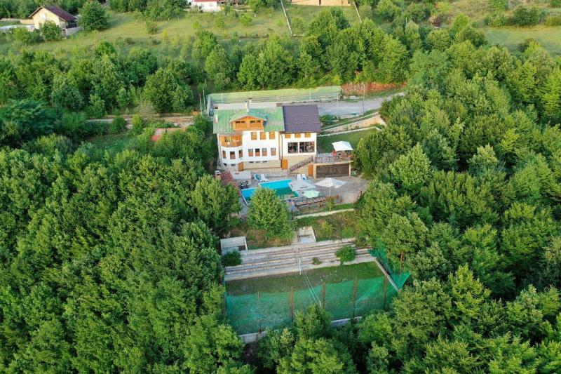 Цены на Villa White Dove Sarajevo в Сараево