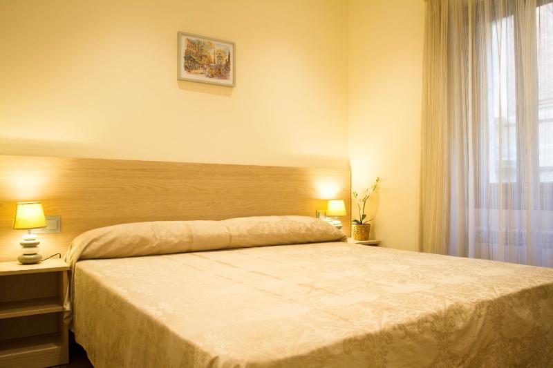 Hostal Excellence — комфортный отель в Барселоне