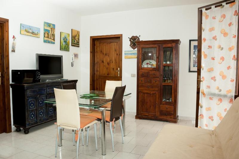 Casa di Rita a Valledoria - Appartamento con Piscina