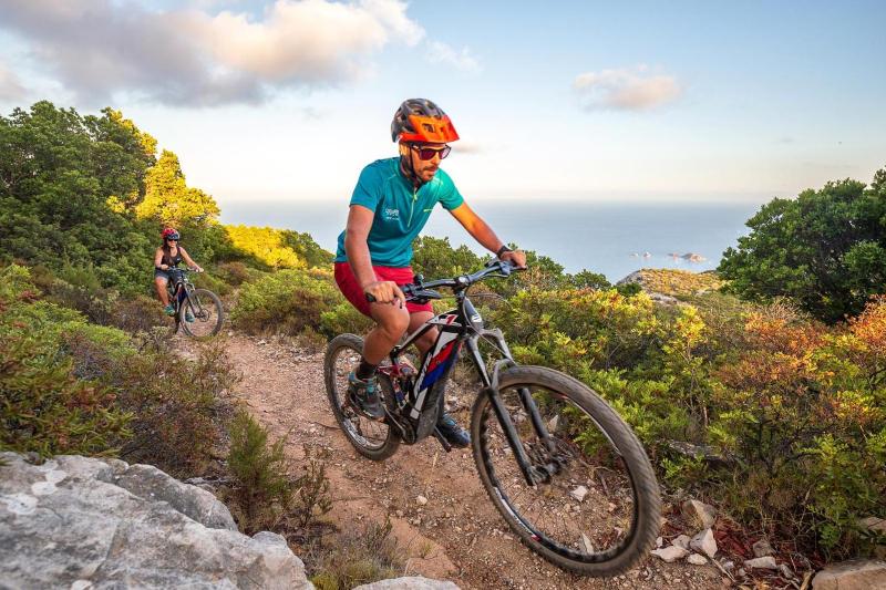 bedbike a Baunei - Avventura e Relax tra Monti e Mare