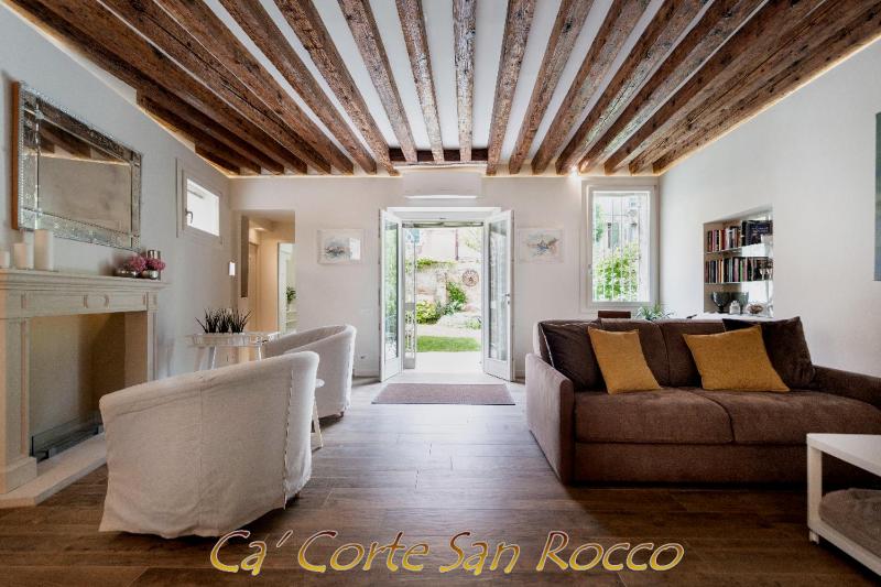 Ca' Corte San Rocco — отель с удобным расположением в Венеции