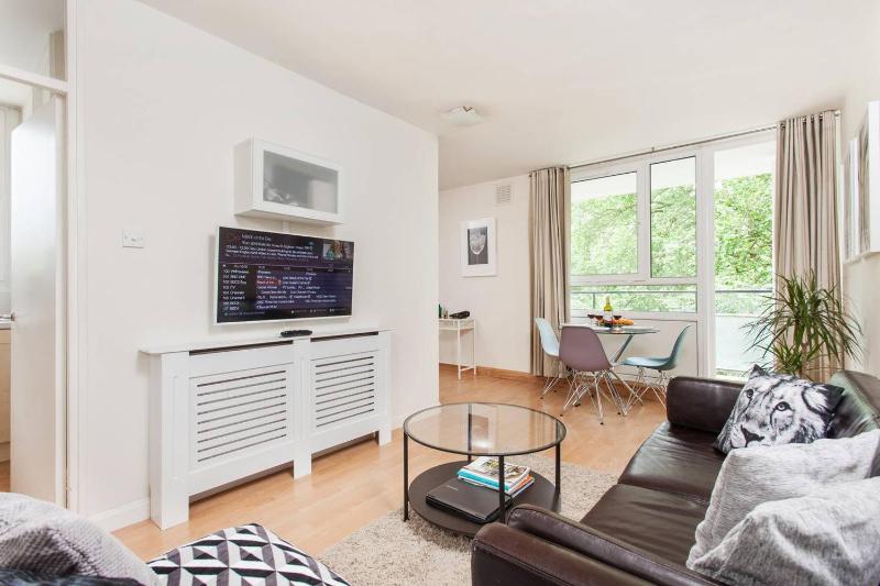Nice Apartment - Great Portland St, Regents Pk, Euston — отель с удобным расположением в Лондоне