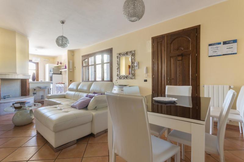 Anaelehouserooms ad Arborea - Moderno B&B con Giardino