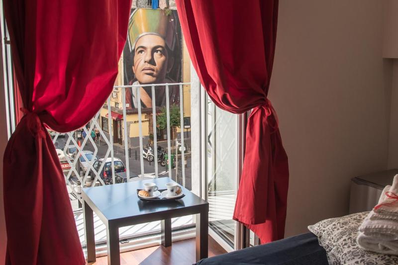 Suite Duomo — отель в Неаполе, Италия