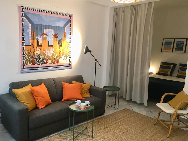 Logement climatise a cote de Negresco et bord de mer — отель в Николь, Франция
