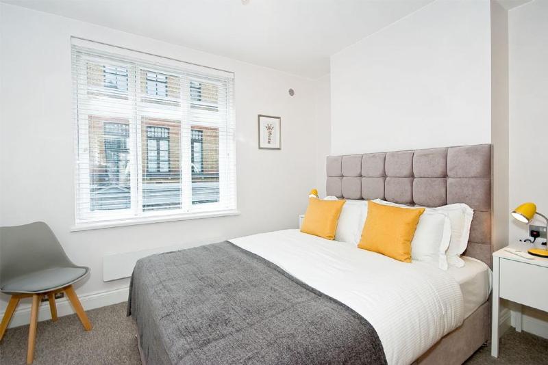F2 Greek Street by City Living London — комфортный отель в Лондоне