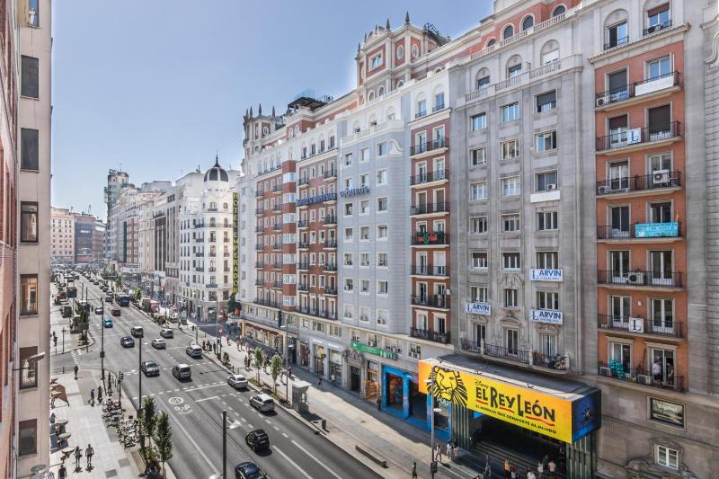 Hostal Santillan — комфортный отель в Мадриде