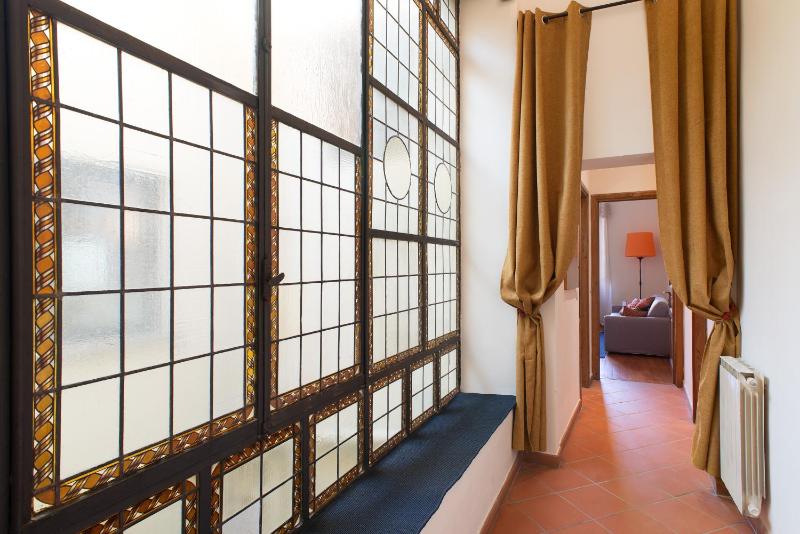 Ponte Vecchio flat with elevator — забронировать отель в Флоренции