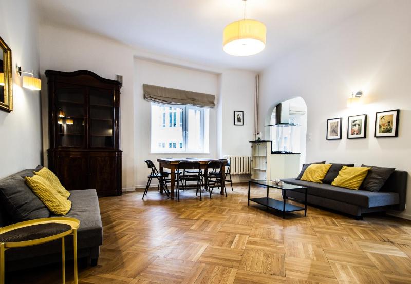 Kopernika Srodmiescie Apartment — комфортный отель в Варшаве