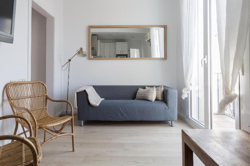 Цены на Sea View Apartment в Барселоне