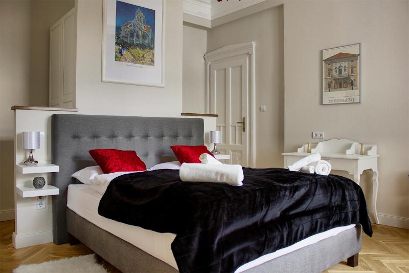 Deluxe in the heart of the city — отзывы гостей и цены