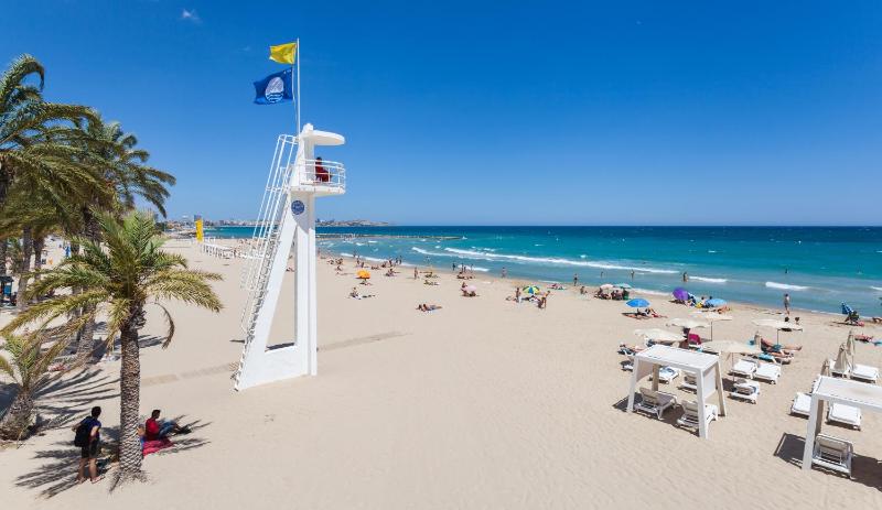 Perfect Apartment near the Beach — отель с удобным расположением в Аликанте