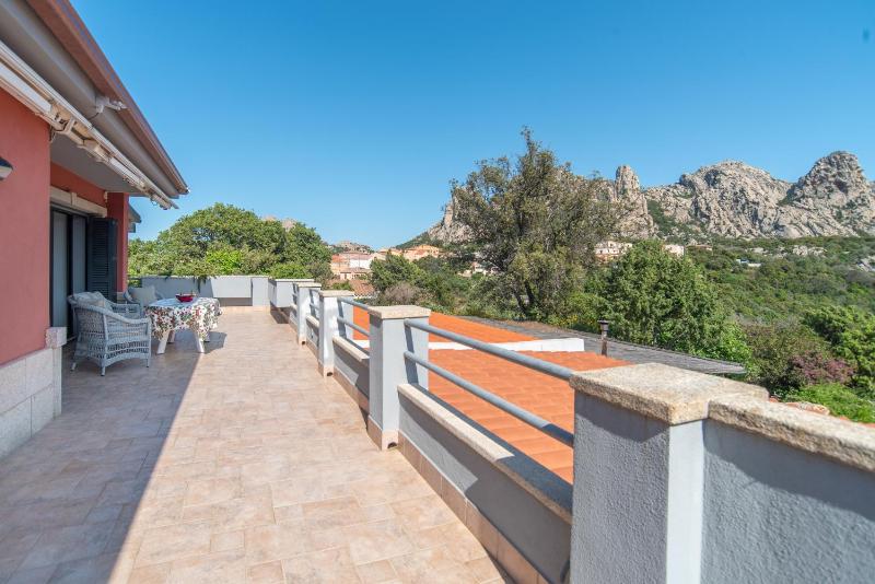Casa Le Rocce a San Pantaleo - Lusso con Piscina