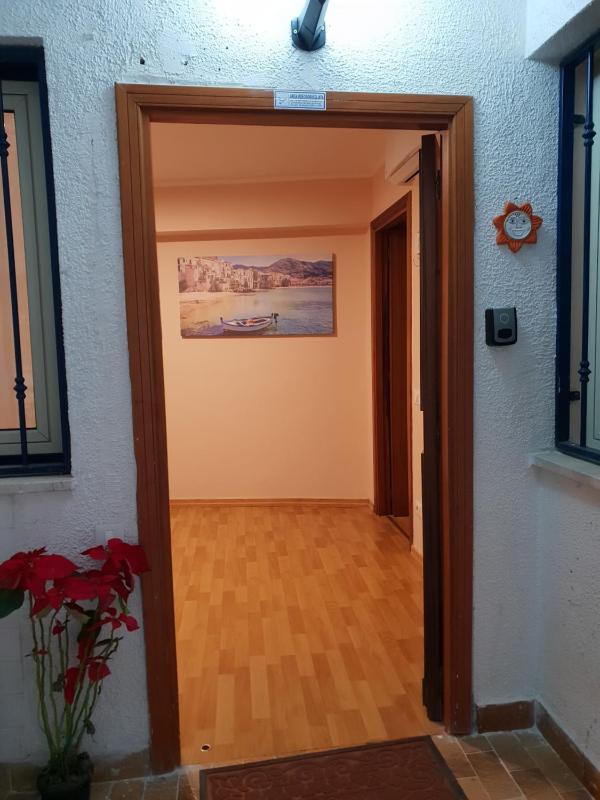 Цены на La Chiostrina in centro в Палермо