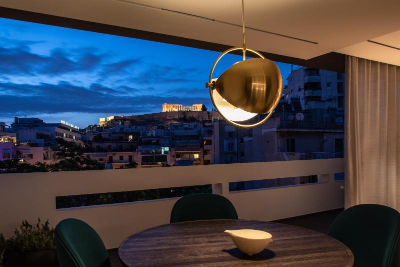 Urban Stripes Athens — забронировать отель в Афины