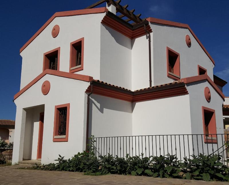 La casa di Sofia a Olbia - Tranquillo affittacamere con giardino
