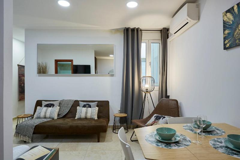 LEEWAYS APARTMENT XXV in GRAN VIA — отель с удобствами в Мадриде