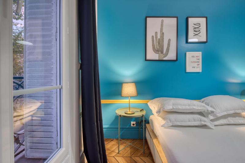 Basilique du Sacre Coeur - Beautiful 2P apartment — отель с удобствами в Париже