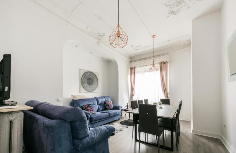 M&F 7 ROOMS/7 BATHROOMS OVER GRAN VIA — отель в Мадриде, Испания