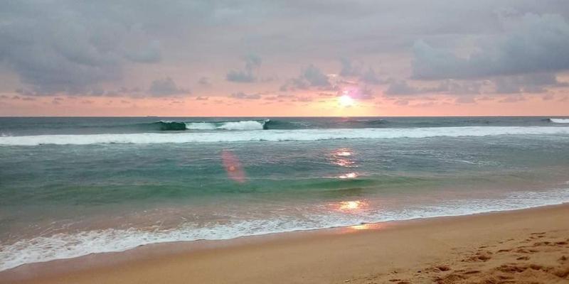 SUMMER LANKA BEACH SIDE — забронировать отель в Хиккадува
