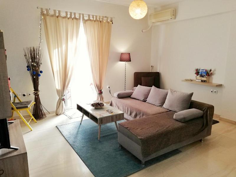 Fotini's place! — комфортный отель в Афины