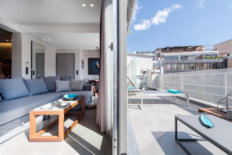 ATHENS PHOS Brand New Loft in Historical Athens Historical Center — отель с удобным расположением в Афины
