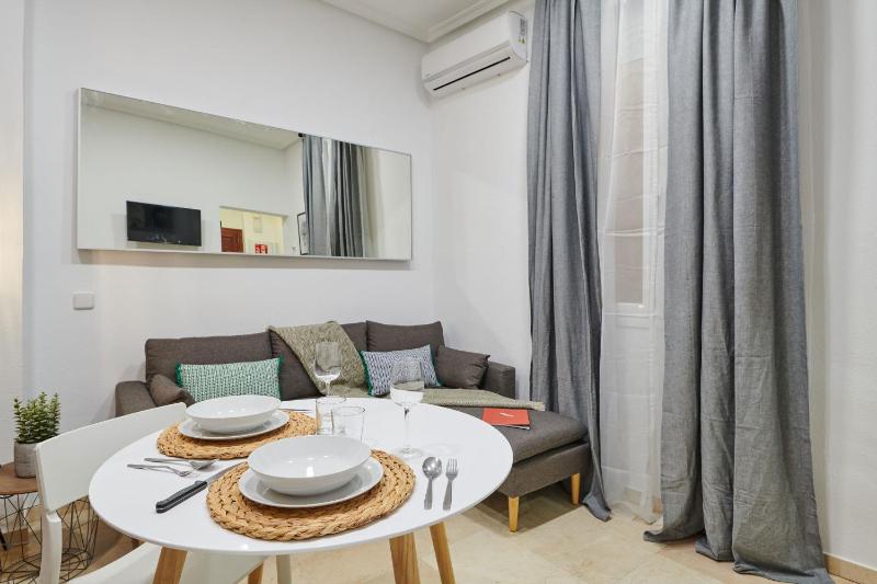 LEEWAYS APARTMENT in GRAN VIA XIV — отель в Мадриде, Испания