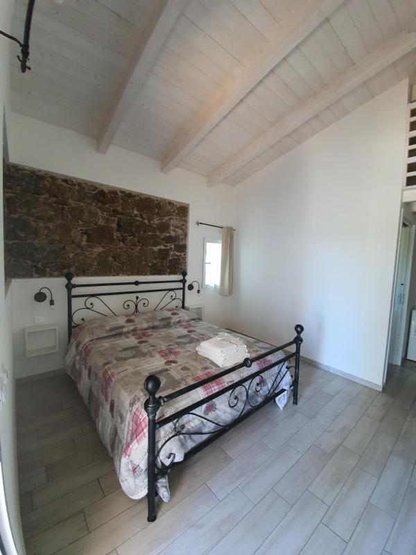 JANAS Country House a Castelsardo - Rilassante B&B con giardino