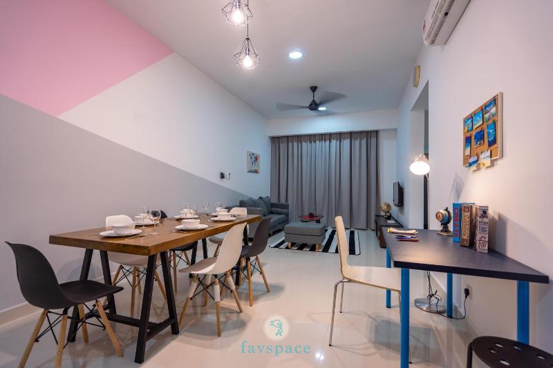 Lovely 3-bedroom condo with pool for 8 pax - Cheras — отзывы гостей и цены