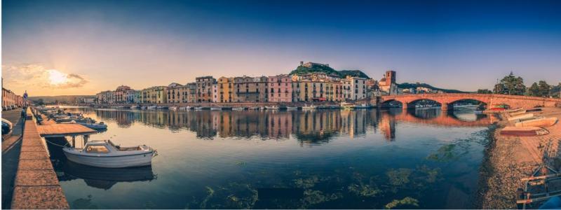 Pierette a Bosa - Affascinante Hotel con Ristorante