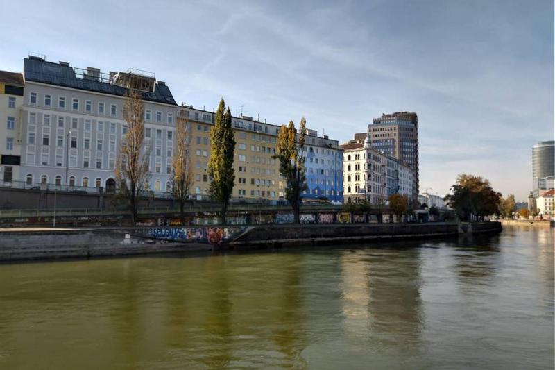 Family apartment with two bathrooms near to city center — отель с удобствами в вене