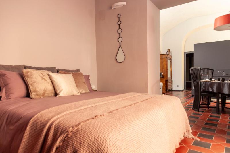 Core City Apartment - Cappella Vecchia — забронировать отель в Неаполе
