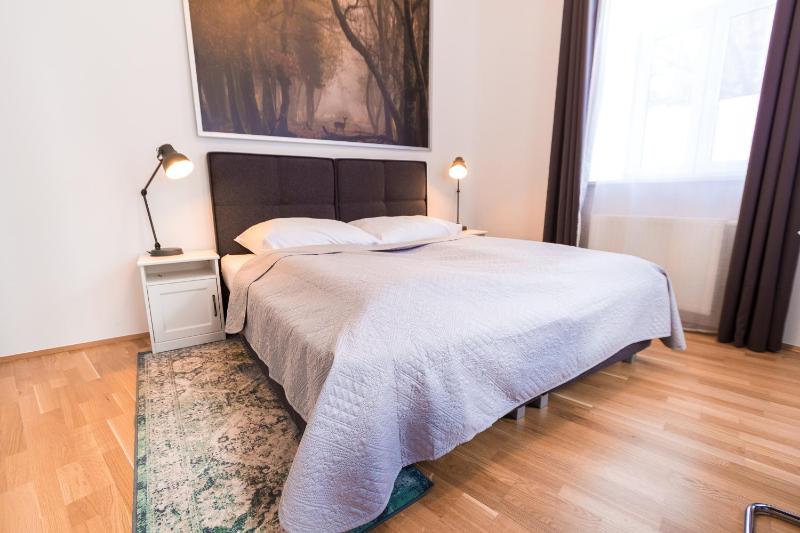 Apartment Familienplatz I contactless check-in — отель с удобным расположением в вене