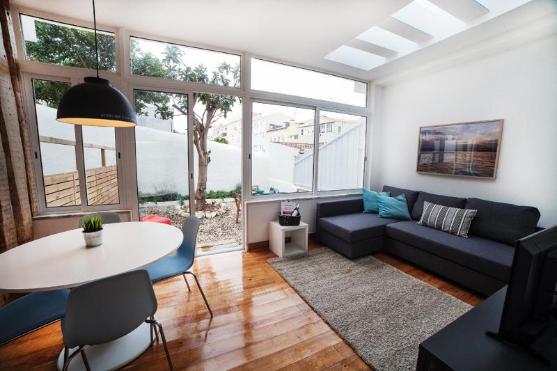 FLH Lisbon Sun Terrace Graca II — отель с удобствами в Лиссабоне