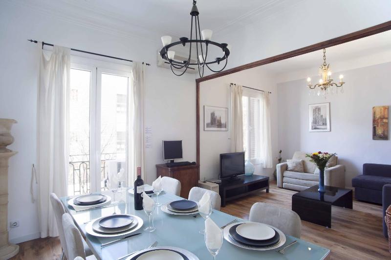 Go-BCN Residence Sagrada Familia — комфортный отель в Барселоне