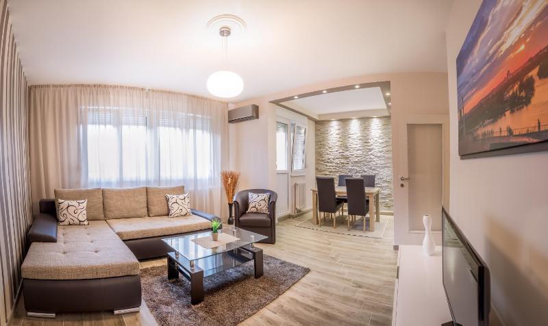 Apartment Dositejeva 13 — комфортный отель в Белграде