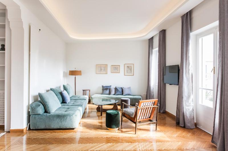 Athens Heritage Suite — отель с удобным расположением в Афины