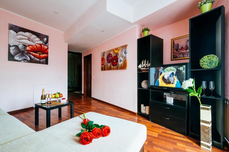 Цены на Apartment on Ploschad Popedy в Минске