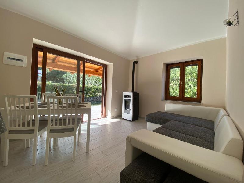 Casa Vacanze a Porto Ottiolu - Vista Mozzafiato sui Monti