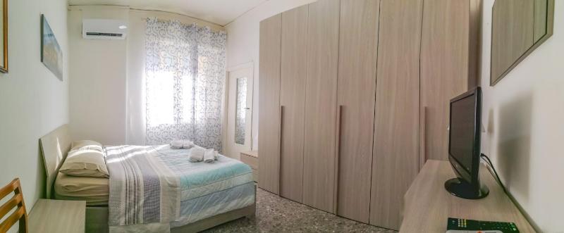 Metro Guest House — забронировать отель в Неаполе