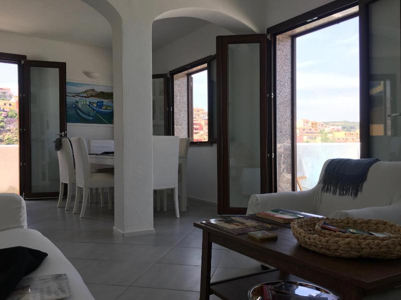 Casa Castel a Castelsardo - Incantevole apt con giardino