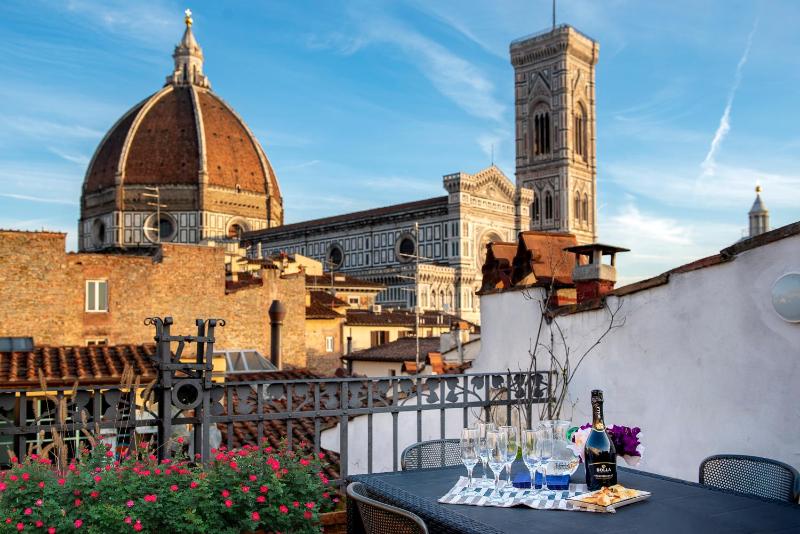 Borgo San Lorenzo Attico Duomo — комфортный отель в Флоренции