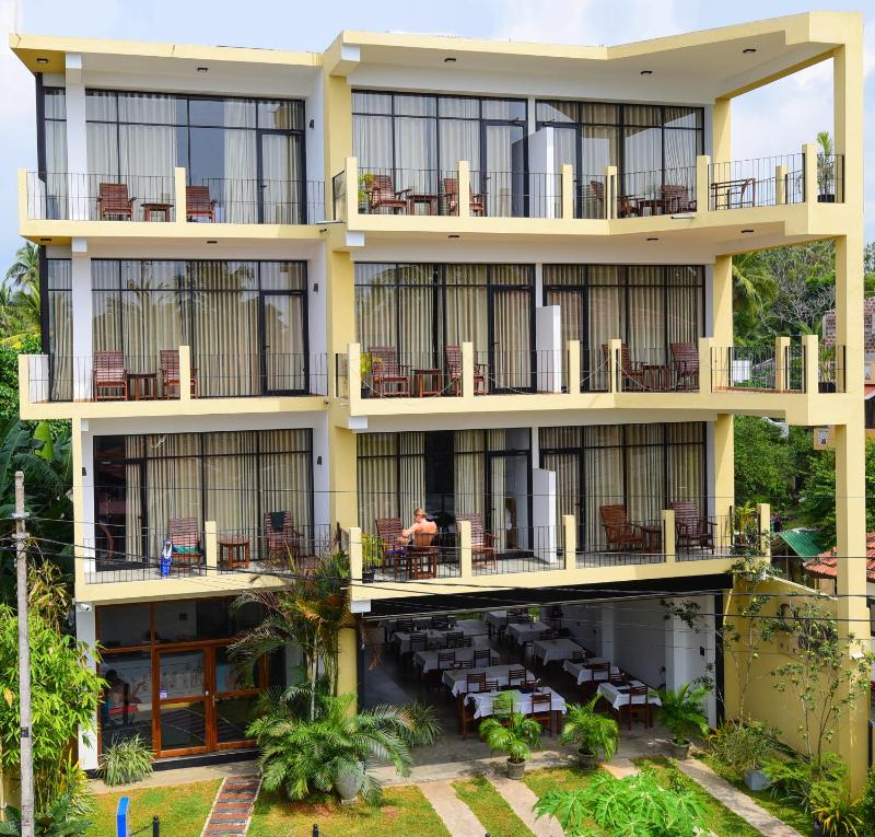 Chaaya inn Hotel — отзывы гостей и цены