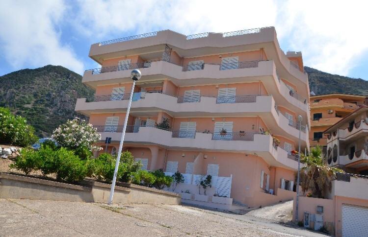 Appartamento Vista Mare a Nebida - Relax e Panorami